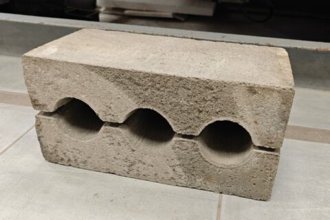 Испытание стеновых бетонных блоков